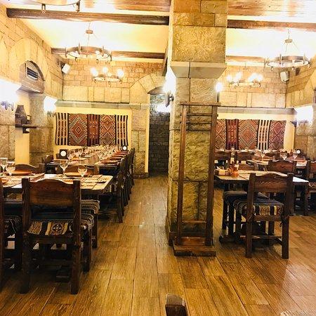 Hin Zangezur Tavern